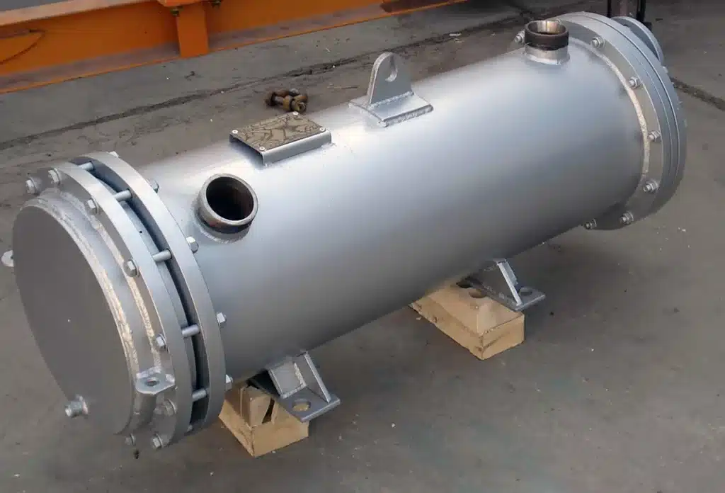 نمونه ای از کندانسور آبی ساخته شده در مکانیک سیالات